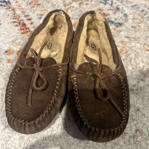 Women’s Ugg slippers